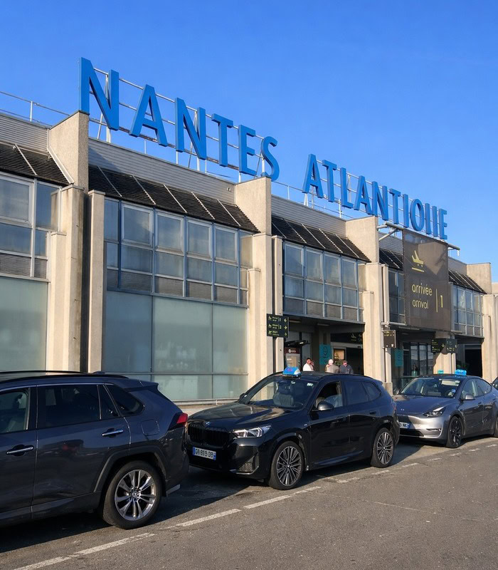 entree aeroport nantes