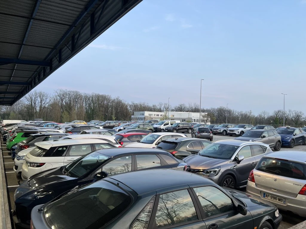 parking exterieur quais